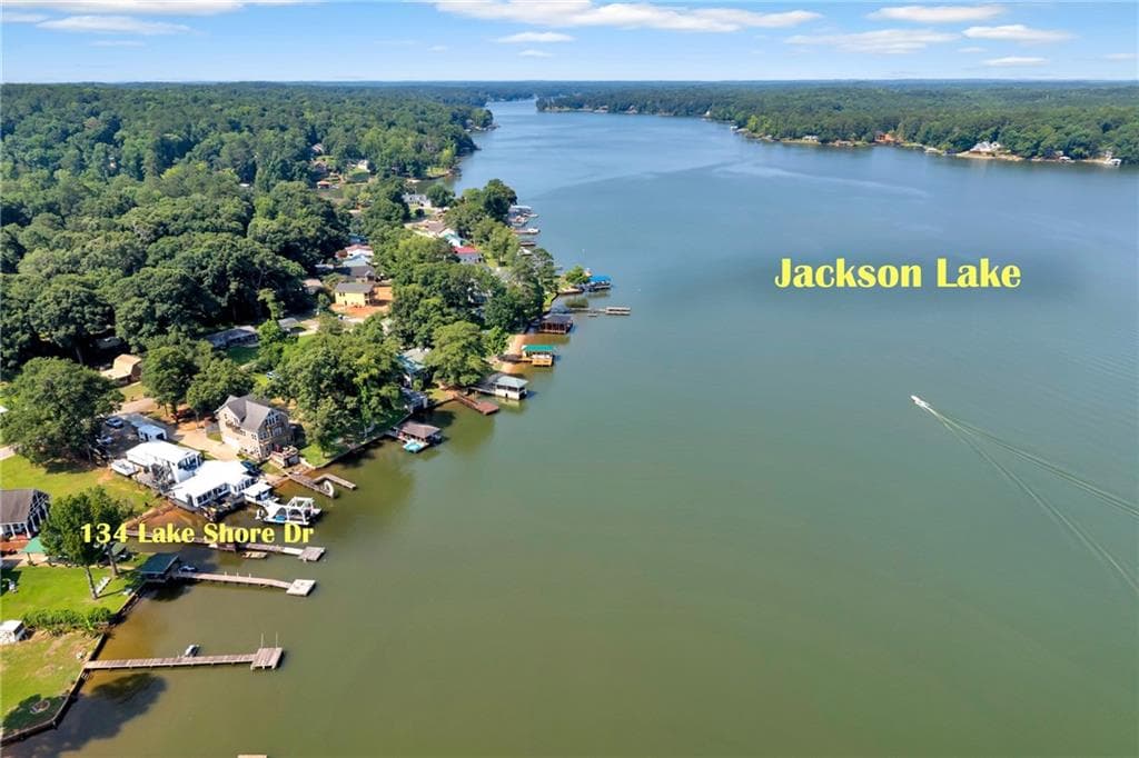 4 bedroom, 4 bathroom, 1,052 sq ft single family residence for sale at 134 Lakeshore Drive, Monticello, GA 31064 — photo 2