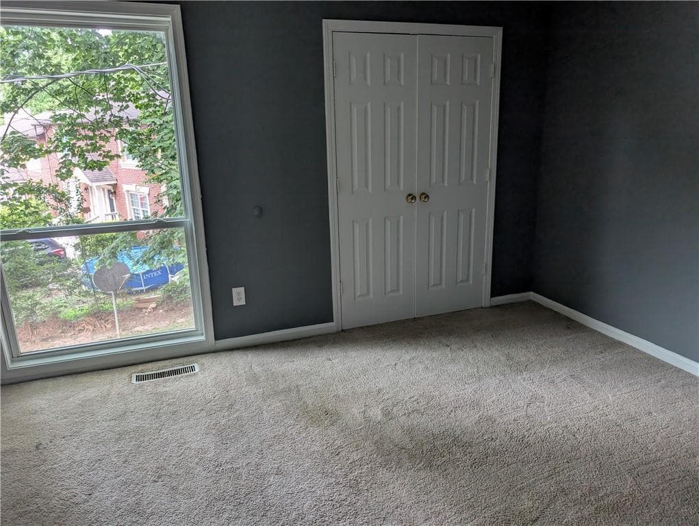 1 bedroom, 1 bathroom quadruplex for rent at 5584 Estates Court, Norcross, GA 30093 for $1,300 a month — photo 4