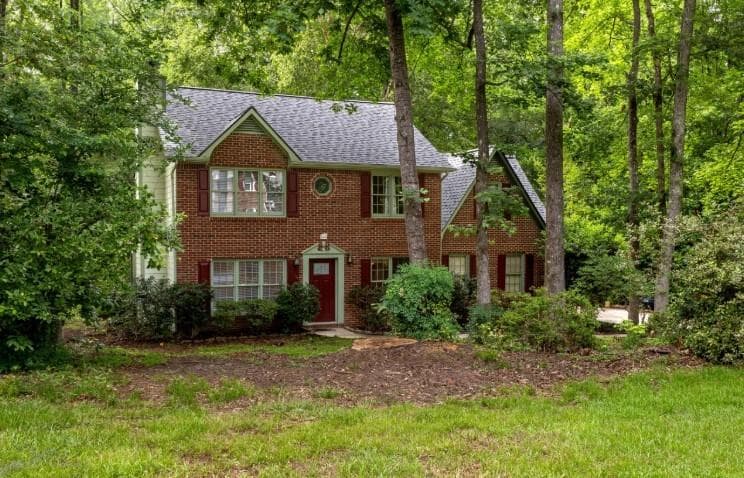 4 bedroom, 3 bathroom, 2,134 sq ft single family residence sold at 140 Windsor Drive, Fayetteville, GA 30215