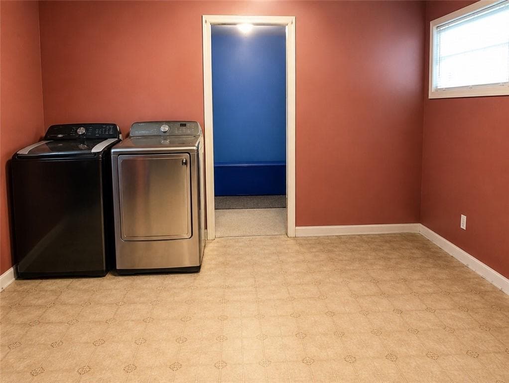 3 bedroom, 2 bathroom, 1,602 sq ft single family residence for sale at 2647 Elsinore Street, Atlanta, GA 30344 — photo 7