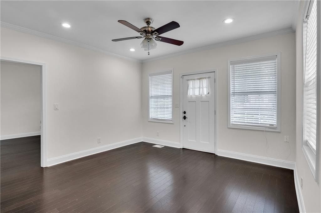 3 bedroom, 2 bathroom, 1,120 sq ft single family residence for sale at 385 Arthur Street, Atlanta, GA 30310 — photo 3