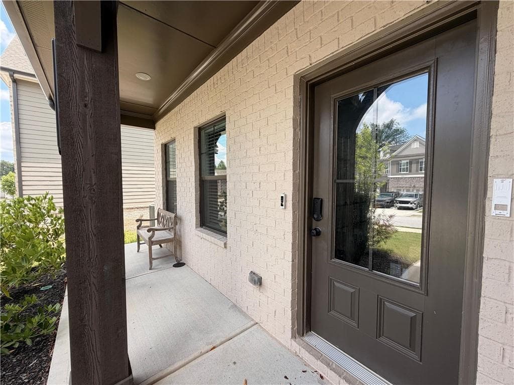 5 bedroom, 4 bathroom, 2,930 sq ft single family residence for rent at 289 Ryston Way, Lawrenceville, GA 30045 for $2,800 a month — photo 3