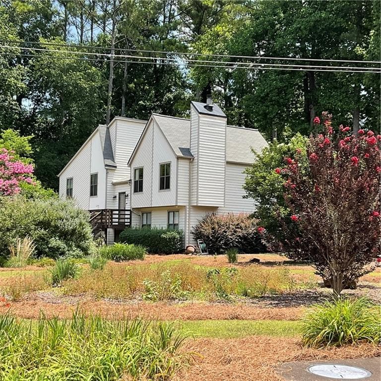 3 bedroom, 2 bathroom, 1,706 sq ft single family residence for sale at 503 River Place, Woodstock, GA 30188 — photo 2
