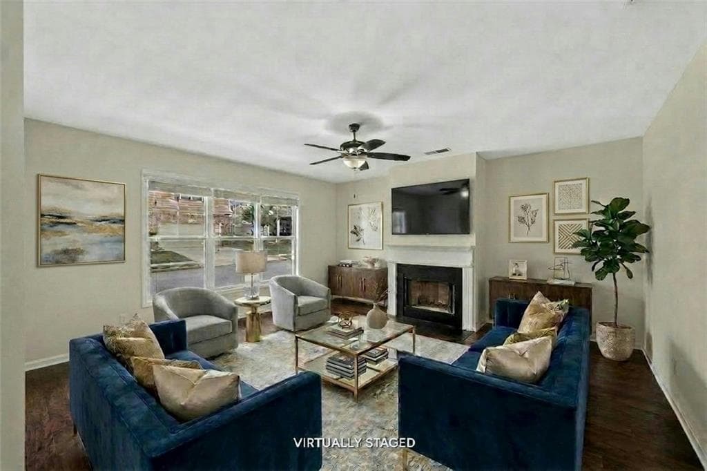 4 bedroom, 3 bathroom, 2,633 sq ft single family residence under contract at 5940 Peltier Trace, Norcross, GA 30093 — photo 4