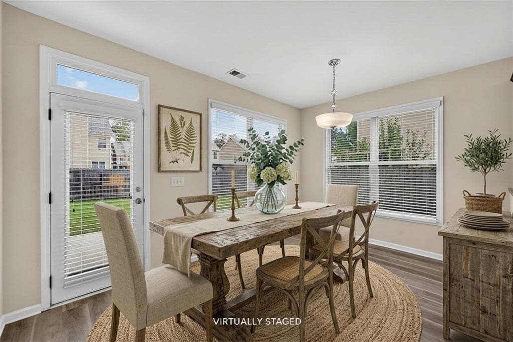 4 bedroom, 3 bathroom, 2,633 sq ft single family residence under contract at 5940 Peltier Trace, Norcross, GA 30093 — photo 9