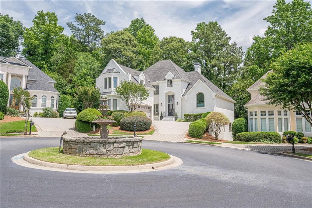 4 bedroom, 4 bathroom, 3,097 sq ft single family residence under contract at 745 Combee Way, Roswell, GA 30076