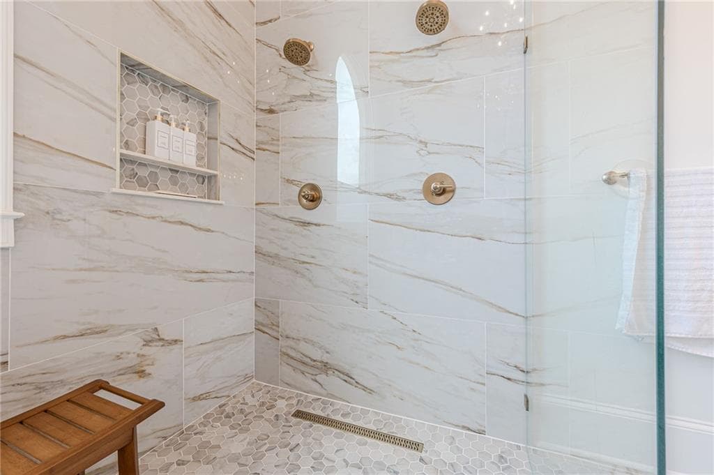 4 bedroom, 4 bathroom, 3,097 sq ft single family residence under contract at 745 Combee Way, Roswell, GA 30076 — photo 10