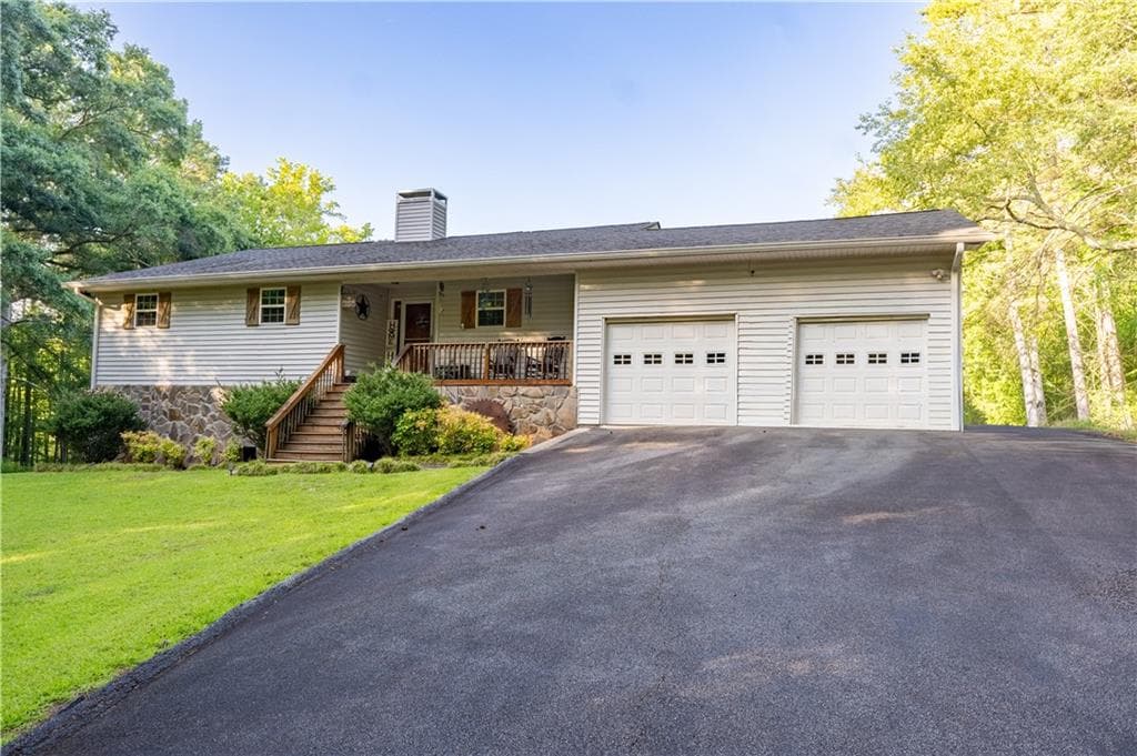 3 bedroom, 2 bathroom, 1,593 sq ft single family residence under contract at 9620 W Union Hill Road, Villa Rica, GA 30180 — photo 2