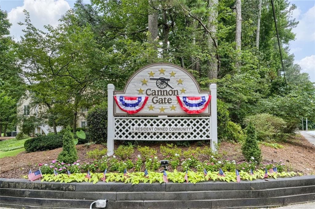 2 bedroom, 2 bathroom, 1,452 sq ft condominium sold at 820 Cannon Run, Marietta, GA 30064