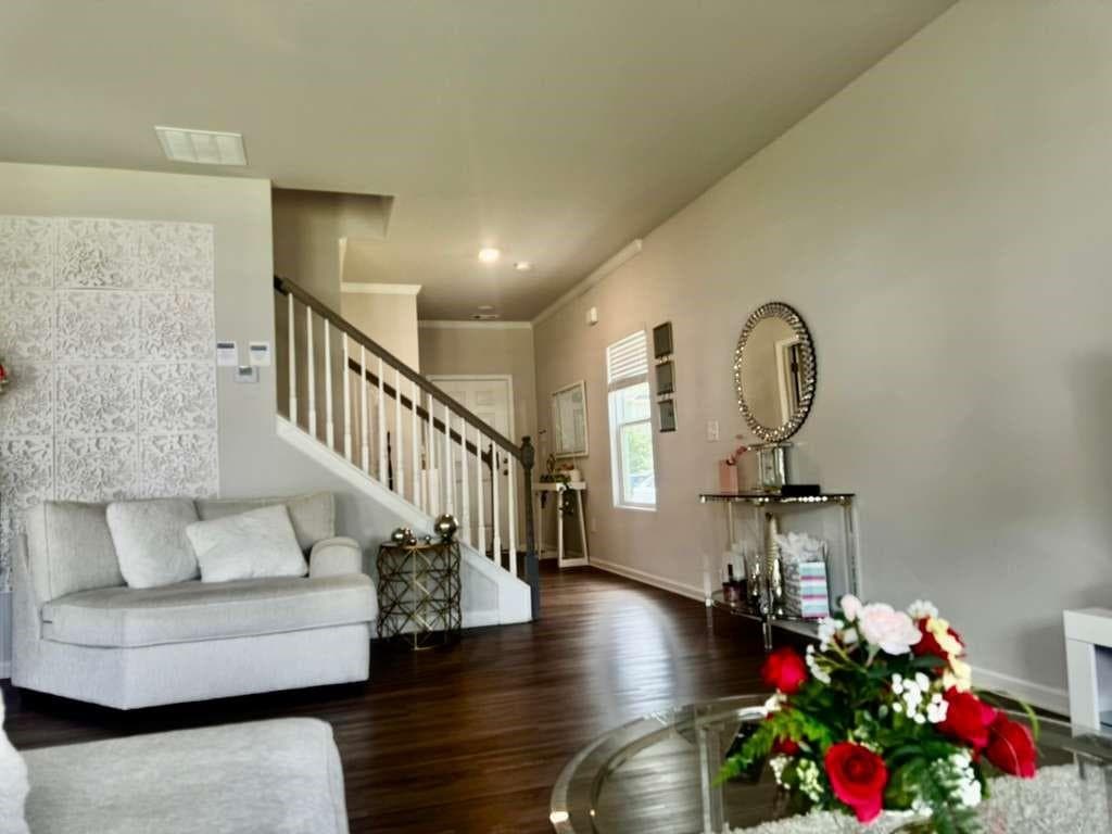 3 bedroom, 3 bathroom, 1,823 sq ft single family residence for sale at 4895 Hillstone Drive, Gainesville, GA 30504 — photo 5