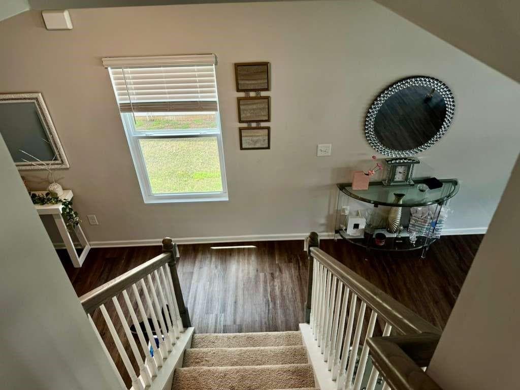 3 bedroom, 3 bathroom, 1,823 sq ft single family residence for sale at 4895 Hillstone Drive, Gainesville, GA 30504 — photo 7