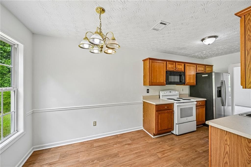 3 bedroom, 2 bathroom, 1,464 sq ft single family residence for sale at 70 Shenandoah Lane, Covington, GA 30016 — photo 9