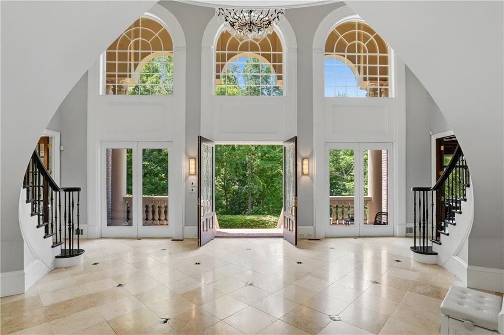 7 bedroom, 10 bathroom, 13,249 sq ft single family residence under contract at 1680 Riverside Road, Roswell, GA 30076 — photo 8