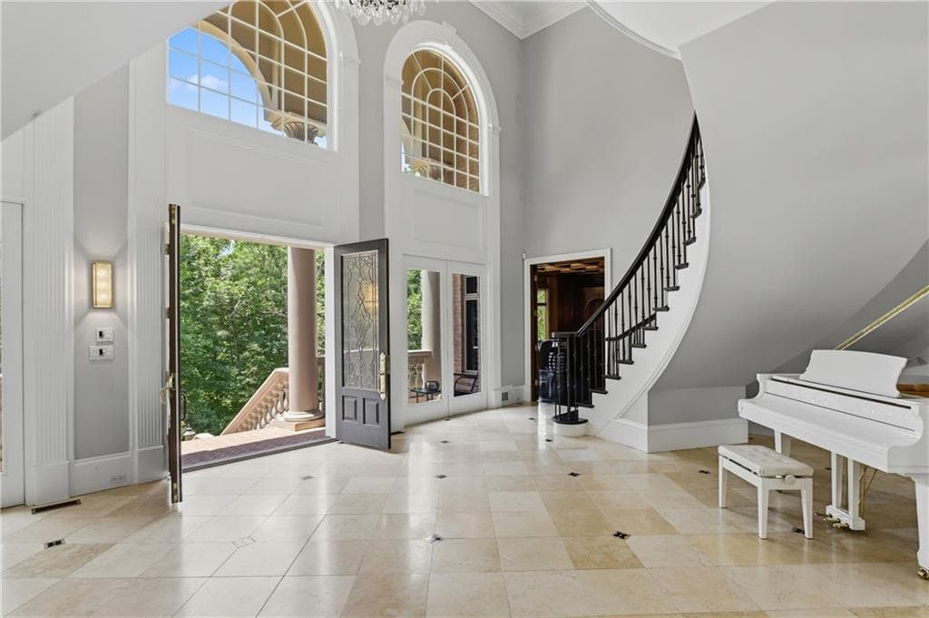 7 bedroom, 10 bathroom, 13,249 sq ft single family residence under contract at 1680 Riverside Road, Roswell, GA 30076 — photo 9