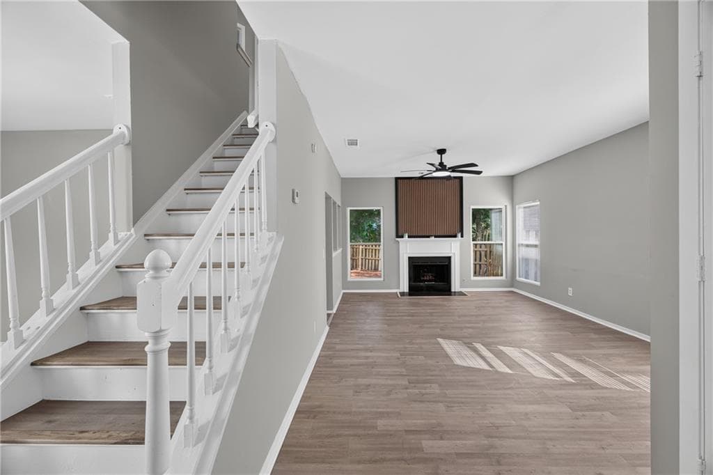 3 bedroom, 3 bathroom, 1,494 sq ft single family residence under contract at 6229 Marbut Farms Lane, Lithonia, GA 30058 — photo 4