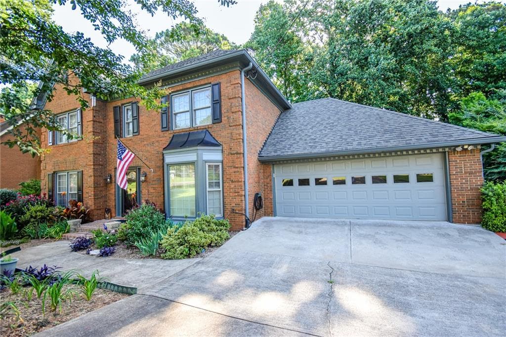 5 bedroom, 3 bathroom, 2,992 sq ft single family residence for sale at 5245 Bowers Brook Drive, Lilburn, GA 30047 — photo 3
