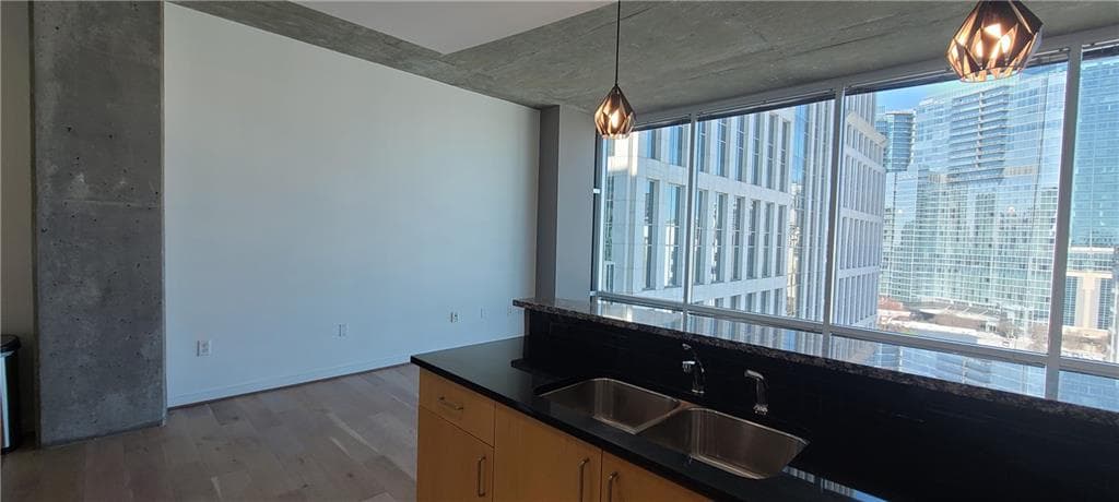 1 bedroom, 1 bathroom, 872 sq ft condominium for rent at 943 Peachtree Street 1018, Atlanta, GA 30309 for $2,125 a month — photo 3