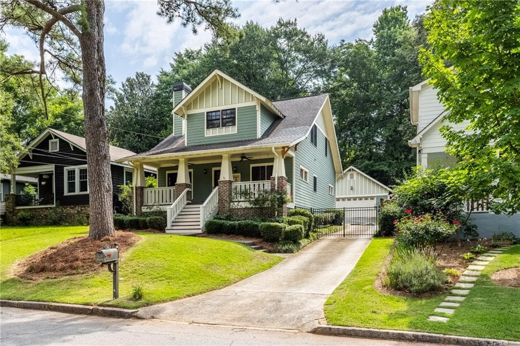 4 bedroom, 3 bathroom, 2,044 sq ft single family residence sold at 178 Watson Circle, Atlanta, GA 30317