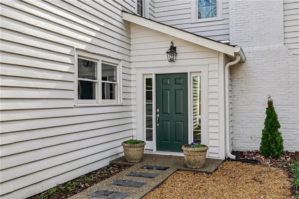 4 bedroom, 4 bathroom single family residence for rent at 43 Peachtree Way, Atlanta, GA 30305 for $6,995 a month — photo 2