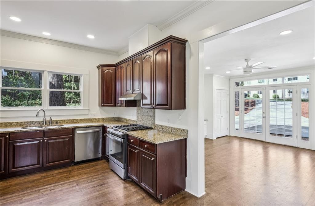 4 bedroom, 4 bathroom single family residence for rent at 43 Peachtree Way, Atlanta, GA 30305 for $6,995 a month — photo 10