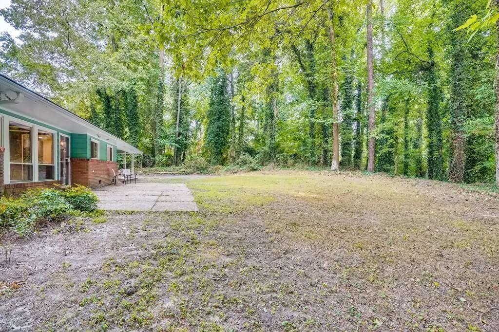 4 bedroom, 3 bathroom, 2,198 sq ft single family residence for sale at 2345 Country Club Lane, Atlanta, GA 30311 — photo 4