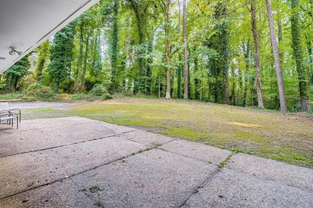 4 bedroom, 3 bathroom, 2,198 sq ft single family residence for sale at 2345 Country Club Lane, Atlanta, GA 30311 — photo 7