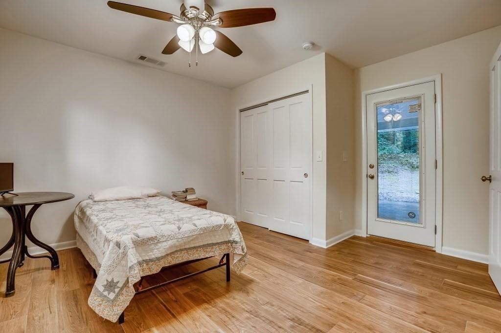 4 bedroom, 3 bathroom, 2,198 sq ft single family residence for sale at 2345 Country Club Lane, Atlanta, GA 30311 — photo 9