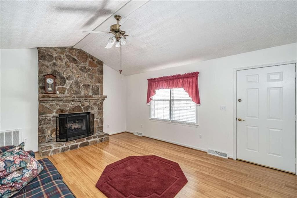3 bedroom, 2 bathroom, 1,448 sq ft single family residence for sale at 36 Ramblewood Drive, Silver Creek, GA 30173 — photo 5