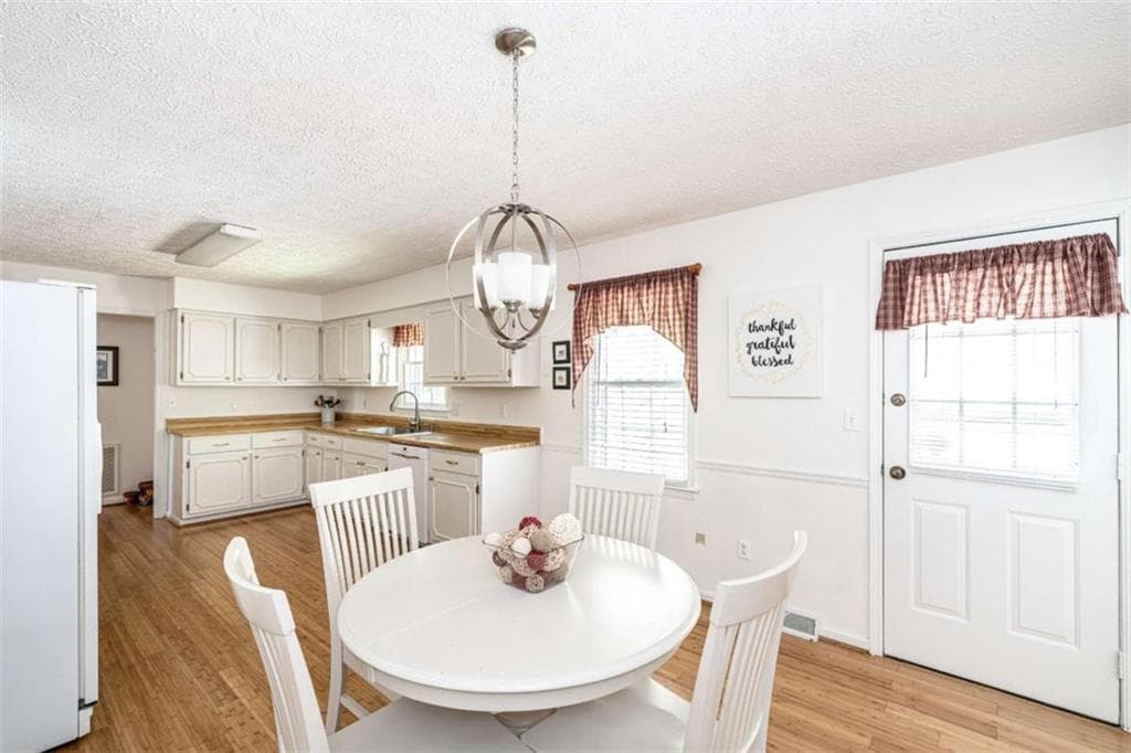 3 bedroom, 2 bathroom, 1,448 sq ft single family residence for sale at 36 Ramblewood Drive, Silver Creek, GA 30173 — photo 10