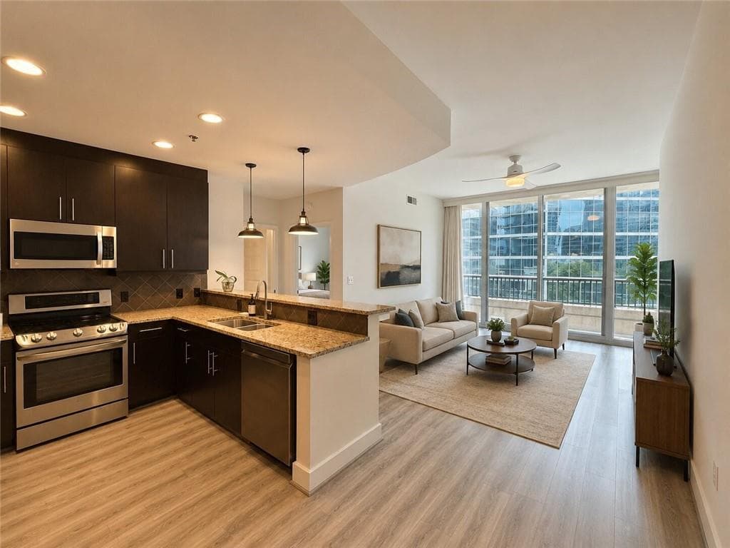 1 bedroom, 1 bathroom, 867 sq ft condominium for sale at 1080 Peachtree Street 605, Atlanta, GA 30309 — photo 4