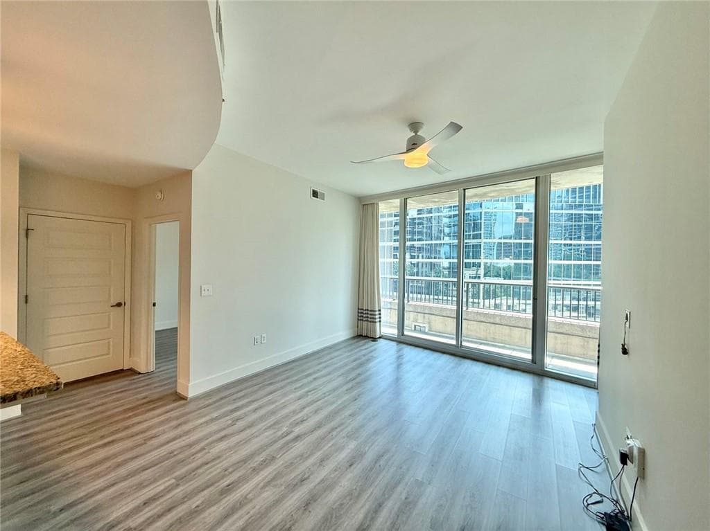 1 bedroom, 1 bathroom, 867 sq ft condominium for sale at 1080 Peachtree Street 605, Atlanta, GA 30309 — photo 6