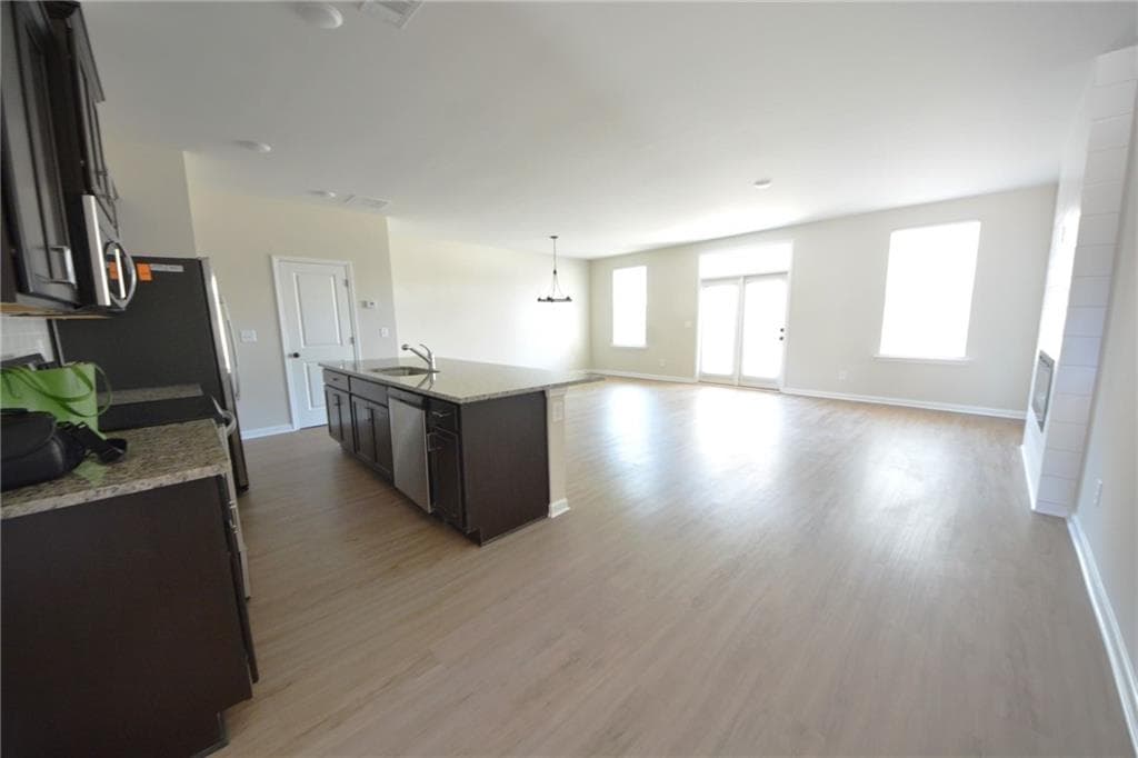 3 bedroom, 3 bathroom, 1,962 sq ft townhouse for rent at 1147 Lucan Lane, Lawrenceville, GA 30043 for $2,500 a month — photo 7