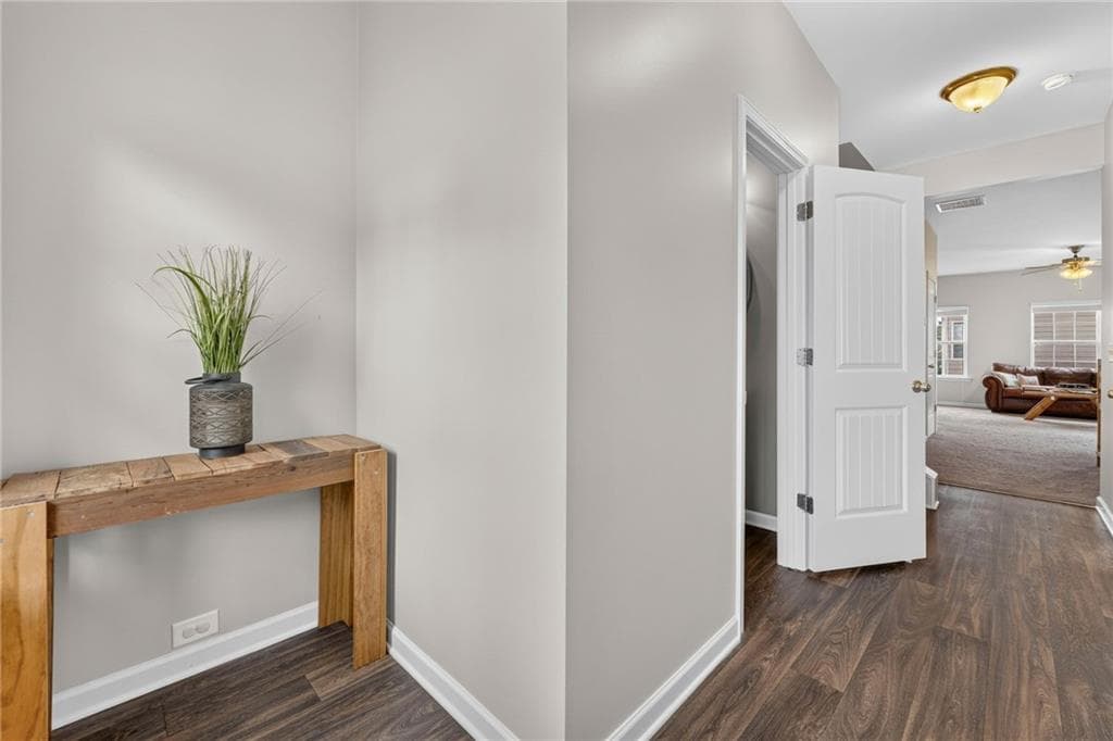 3 bedroom, 3 bathroom, 2,086 sq ft single family residence under contract at 67 Howard Avenue, Cartersville, GA 30121 — photo 7