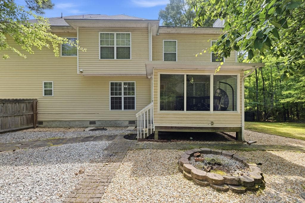4 bedroom, 3 bathroom, 3,300 sq ft single family residence for sale at 179 Summer Leigh Drive, Stockbridge, GA 30281 — photo 3