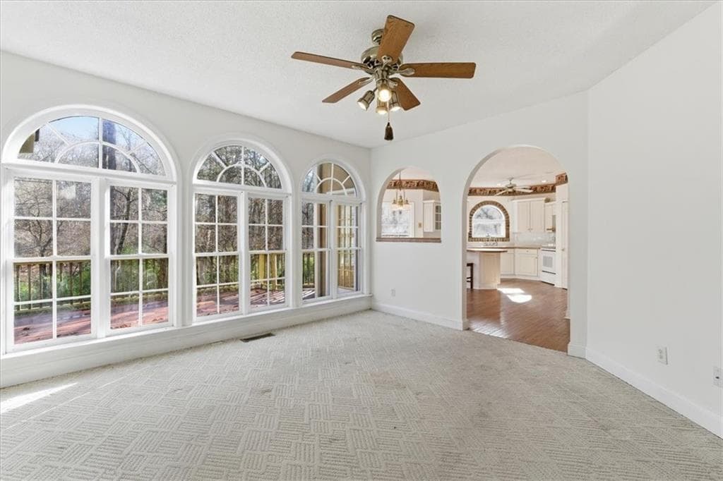 4 bedroom, 3 bathroom, 3,219 sq ft single family residence under contract at 5357 Steeple Chase, Douglasville, GA 30135 — photo 9
