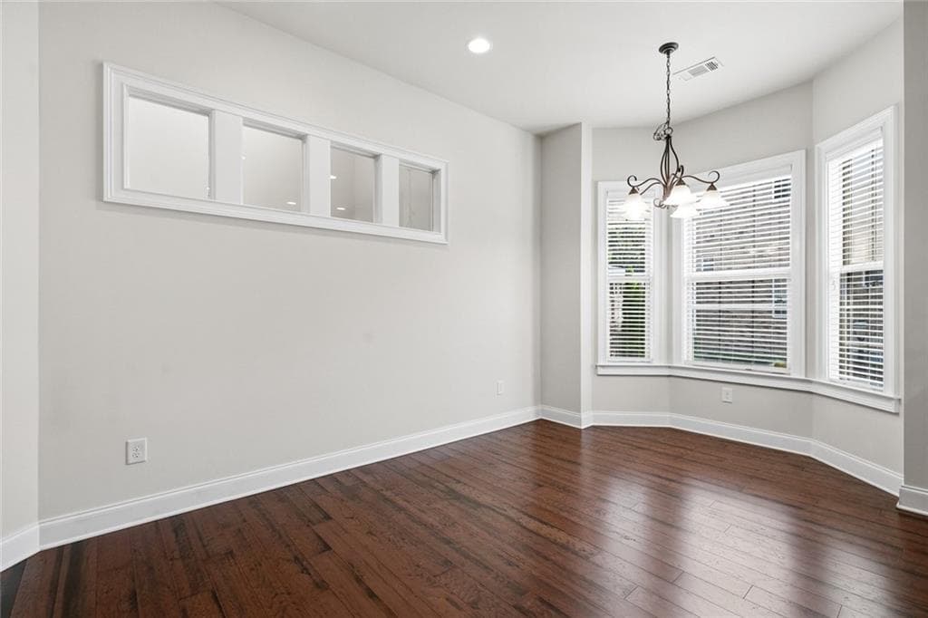 3 bedroom, 4 bathroom, 3,746 sq ft townhouse for sale at 3120 Sugarberry Lane, Atlanta, GA 30339 — photo 7