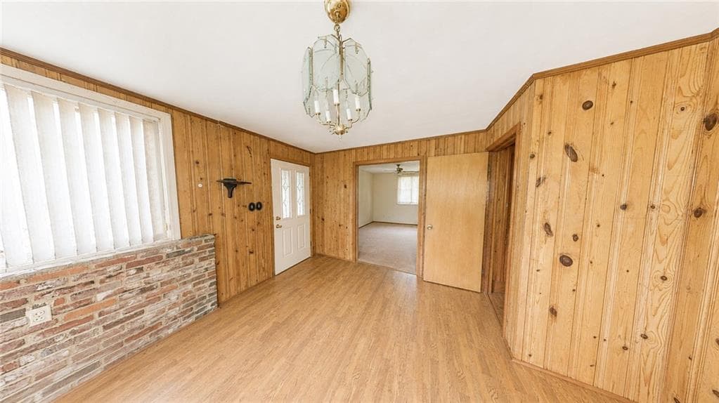4 bedroom, 3 bathroom, 1,958 sq ft single family residence under contract at 1850 Barnes Ferry Road, Macon, GA 31216 — photo 4