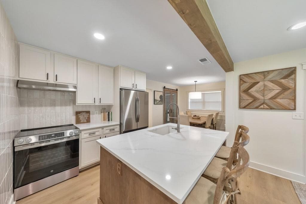 3 bedroom, 3 bathroom, 2,106 sq ft single family residence for sale at 235 Mathews Circle, Marietta, GA 30067 — photo 7
