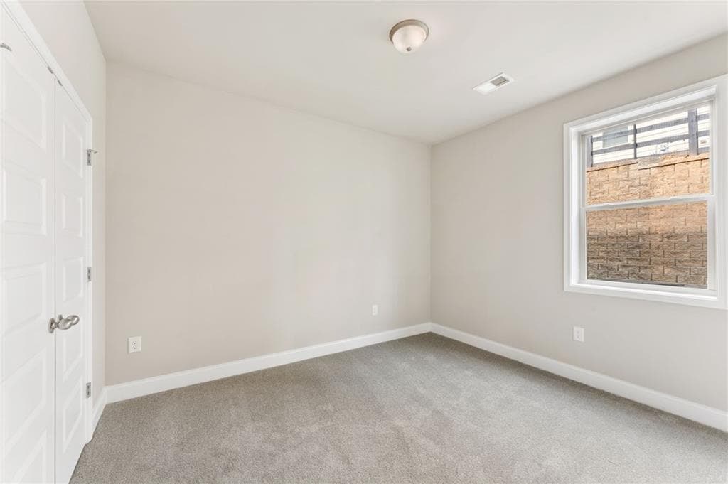 3 bedroom, 3 bathroom, 2,619 sq ft condominium under contract at 2020 Manor Pointe Drive 19, Cumming, GA 30041 — photo 6