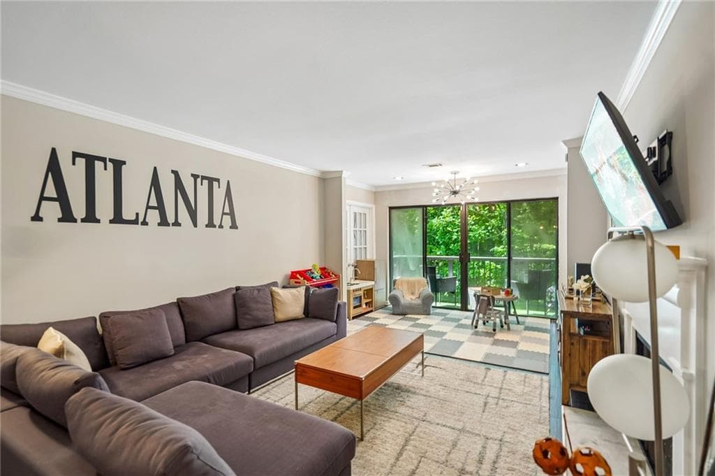 2 bedroom, 2 bathroom, 1,249 sq ft condominium for sale at 3308 Pine Heights Drive, Atlanta, GA 30324 — photo 9