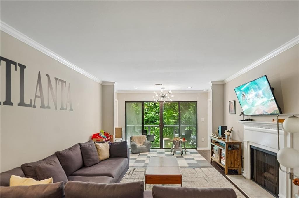 2 bedroom, 2 bathroom, 1,249 sq ft condominium for sale at 3308 Pine Heights Drive, Atlanta, GA 30324 — photo 10