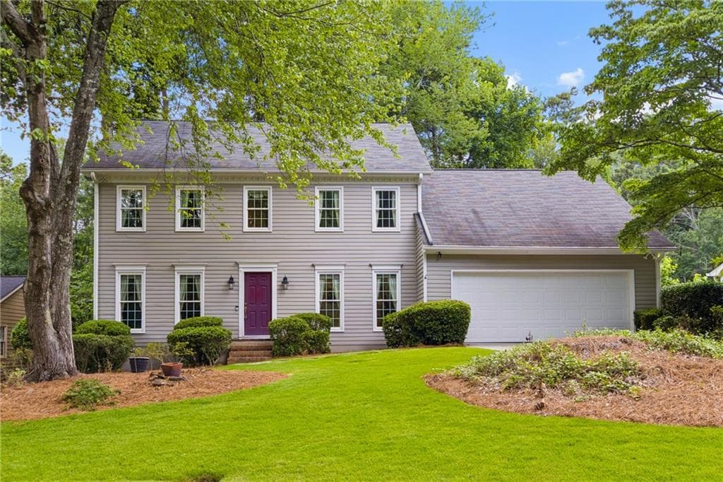 4 bedroom, 3 bathroom, 2,465 sq ft single family residence sold at 315 Chinkapin Lane, Roswell, GA 30076