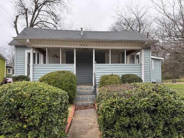 3 bedroom, 1 bathroom, 1,212 sq ft single family residence for sale at 206 Turner Street, Cedartown, GA 30125