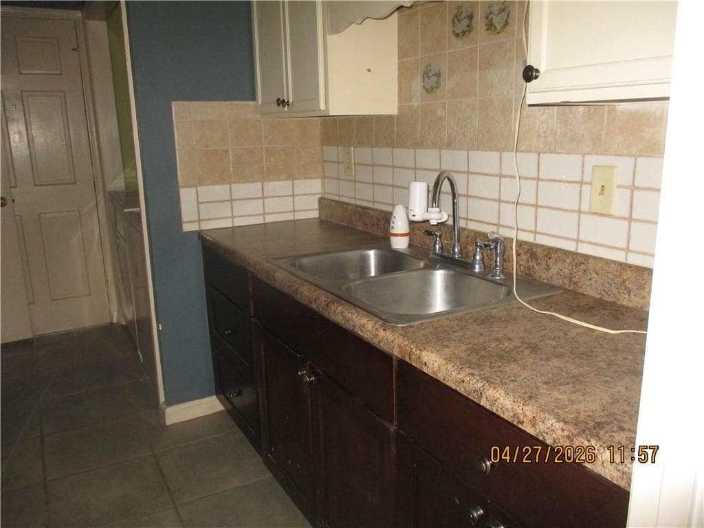 2 bedroom, 2 bathroom, 1,280 sq ft condominium under contract at 3000 Parc Lorraine, Lithonia, GA 30038 — photo 5