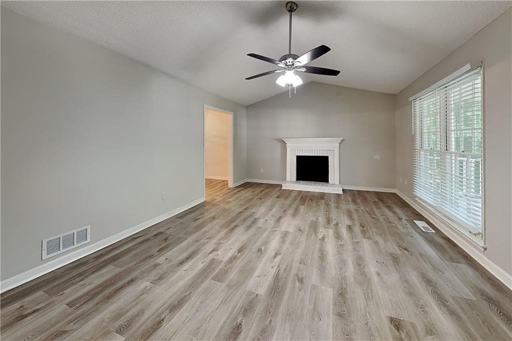 4 bedroom, 2 bathroom, 1,960 sq ft single family residence for rent at 5336 Muirwood Place, Powder Springs, GA 30127 for $2,045 a month — photo 3