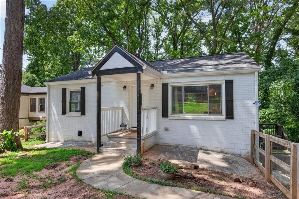 4 bedroom, 2 bathroom, 1,800 sq ft single family residence for sale at 2162 Doris Drive, Decatur, GA 30034