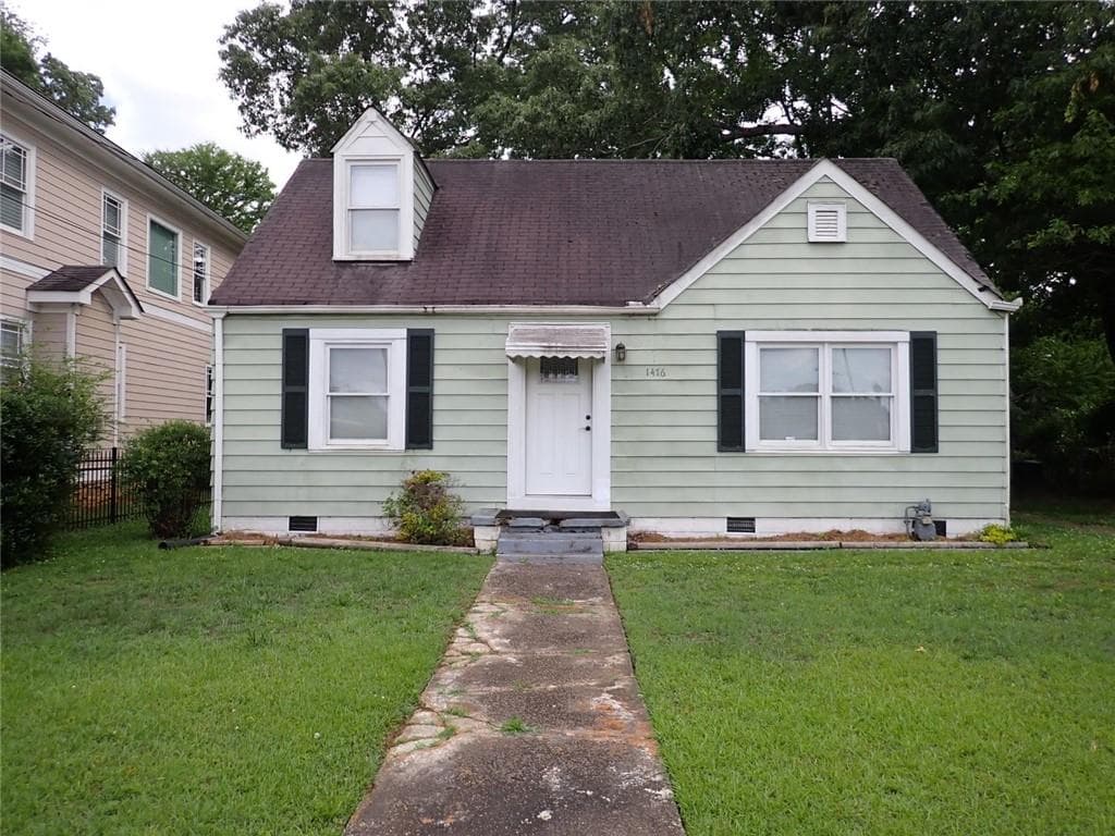 3 bedroom, 1 bathroom, 1,218 sq ft single family residence under contract at 1476 Cambridge Avenue, College Park, GA 30337