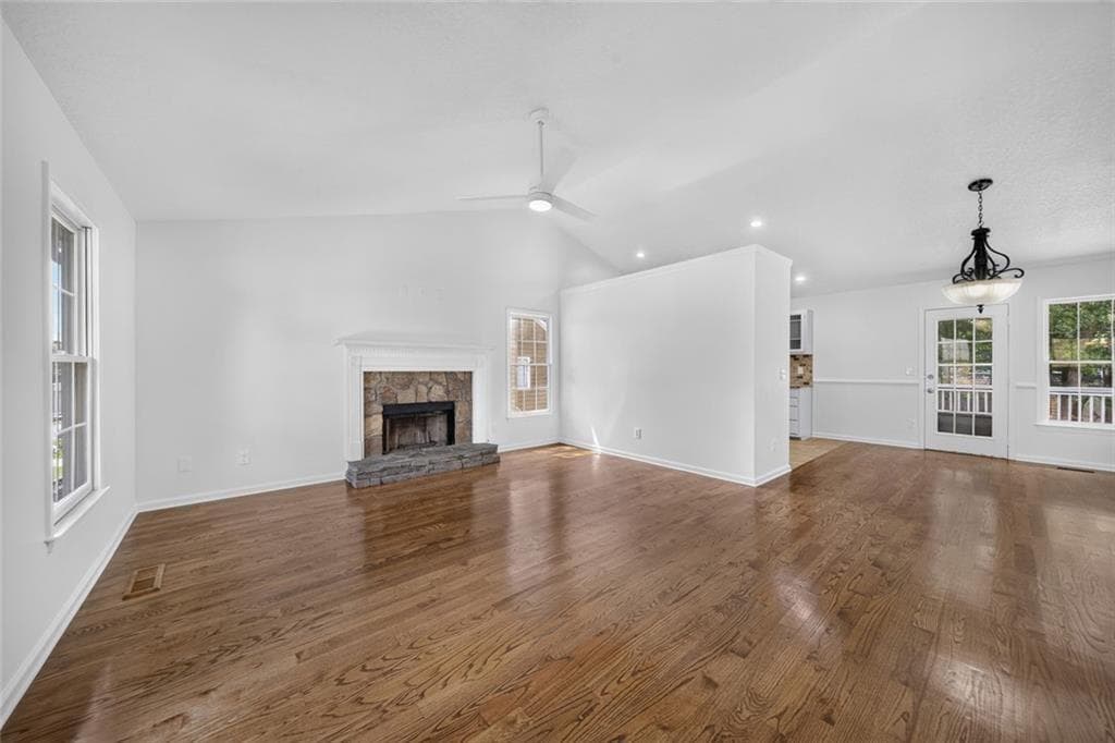 5 bedroom, 3 bathroom, 2,064 sq ft single family residence under contract at 4349 Starboard Drive, Powder Springs, GA 30127 — photo 5