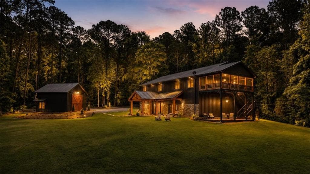 3 bedroom, 3 bathroom, 5,456 sq ft single family residence for sale at 1130 Swords Trail, Buckhead, GA 30625 — photo 2