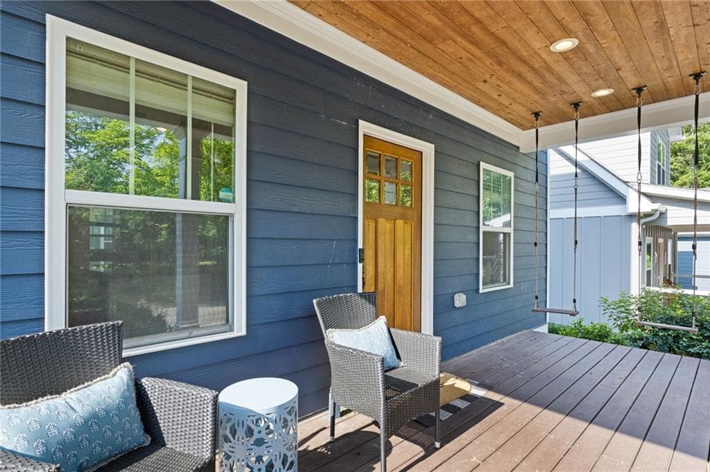 2 bedroom, 3 bathroom, 1,440 sq ft single family residence under contract at 226 Old Canton Circle, Ball Ground, GA 30107 — photo 2